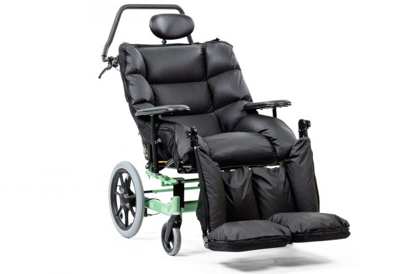 Swing kørestol til brugere med fx Huntingtons sygdom.
