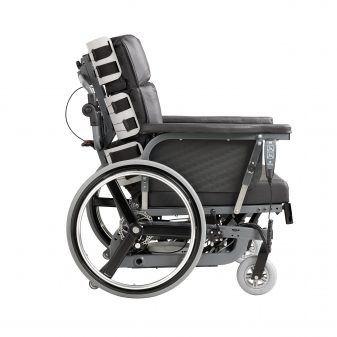 Cobi Cruise bariatrisk komfortkørestol uden benstøtter og skubbehåndtag deaktiveret