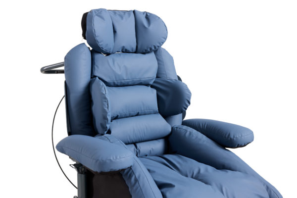 Kamille Komfortkørestol med åbne kropsstøtter uden hætte