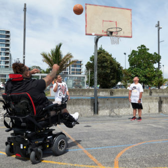 XLella Classic bariatrisk kørestolsryg _ lifestyle