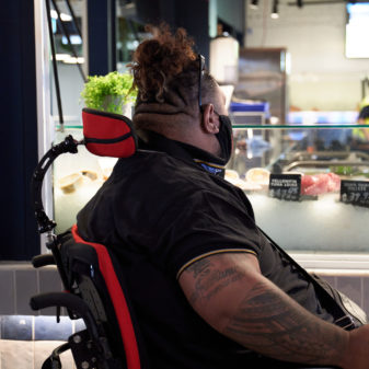 XLella Classic bariatrisk kørestolsryg _ lifestyle